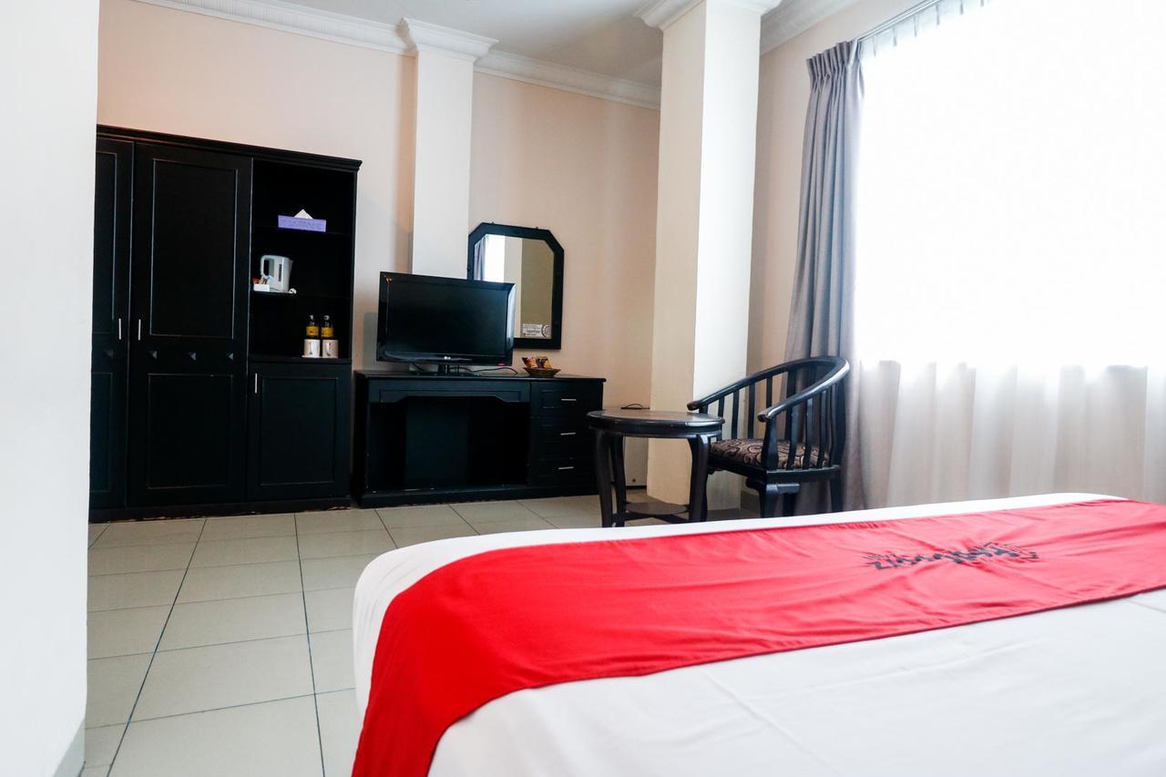 Reddoorz Plus @ Jalan Dr Sutomo Pekanbaru Exterior foto