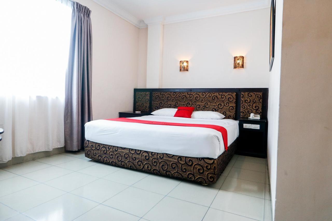 Reddoorz Plus @ Jalan Dr Sutomo Pekanbaru Exterior foto